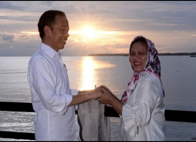 Dipasangkan Dengan Sandal Jepit Pun Jokowi Pasti Menang