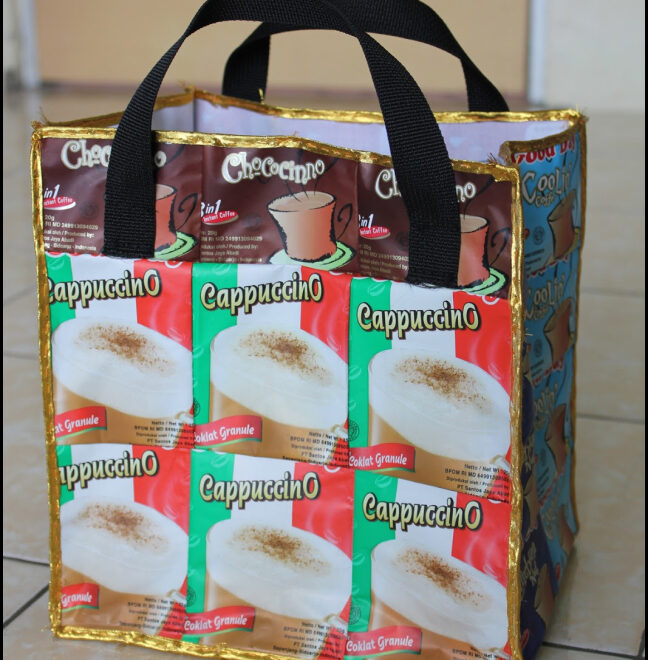 Jokowi Mal Jakarta Siap Ganti Plastik Dengan Tas Daur Ulang