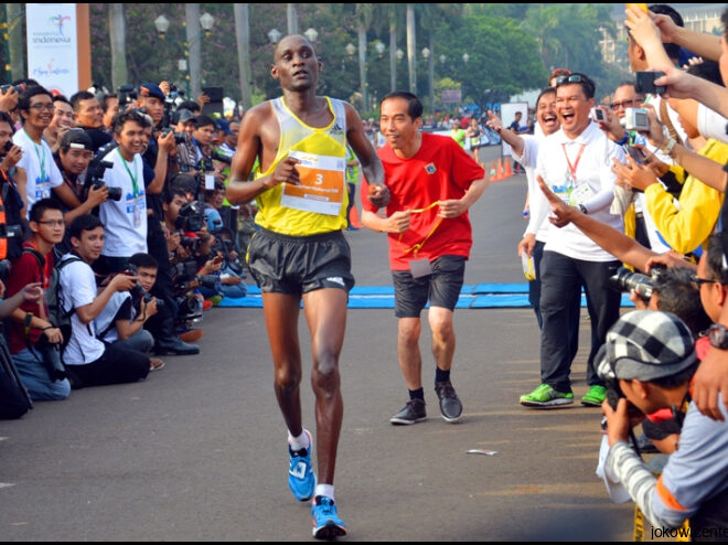 Jokowi Ikut Berlari Dalam Jakarta International 10k