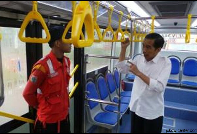 Jokowi Minta 1 000 Bus Baru Dprd Dki Hanya Setujui 650