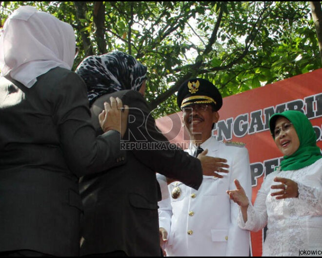 Diiringi Marawis Jokowi Lantik Walikota Jakarta Selatan