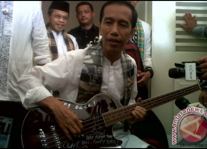 Jokowi Harus Laporkan Ke Kpk Bas Dari Metallica