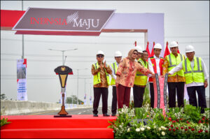 Hut Jakarta Jokowi Siagakan 500 Penyapu Jalan
