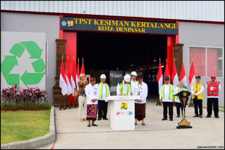 Jokowi Begitu Dibuang Sampah Akan Langsung Dipungut