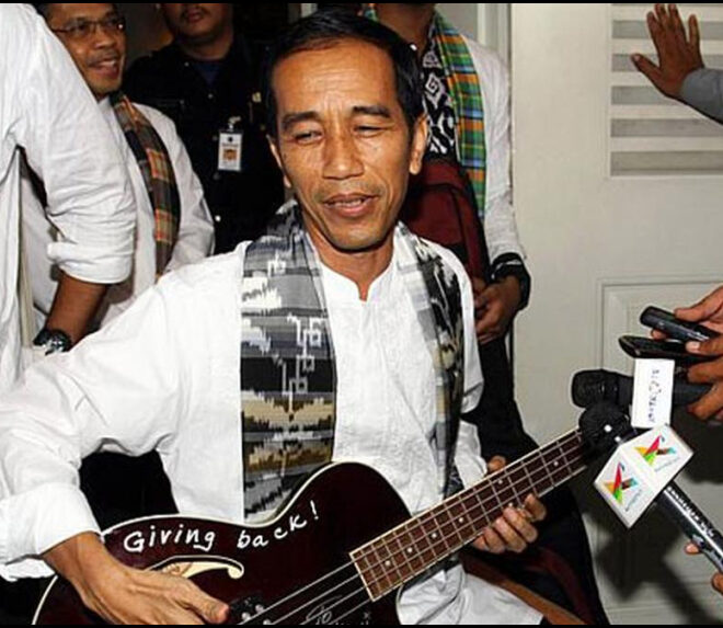 Jika Tak Dilaporkan Ke Kpk Gitar Metallica Jokowi Bisa Dikatakan Suap