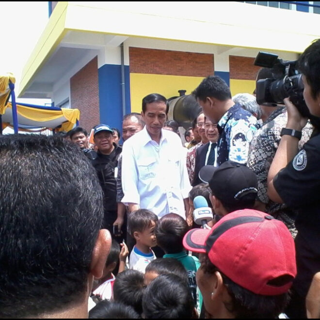 2014 Jokowi Prioritaskan Pengadaan 4 000 Bus