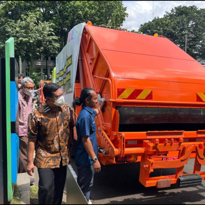 Soal Truk Sampah Dprd Salah Anak Buah Jokowi
