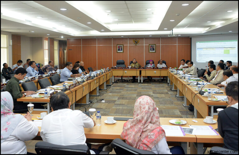 Pemprov Dki Dan Dprd Evaluasi Kjs