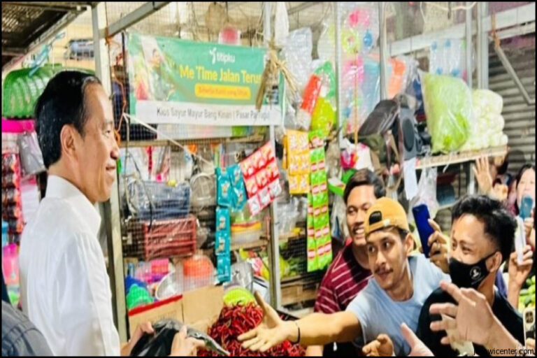 Jokowi Penataan Pasar Minggu Tidak Langsung Digerebek Gerebek