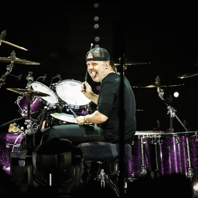 Jokowi Berharap Dikasih Drum Lars Ulrich Metallica