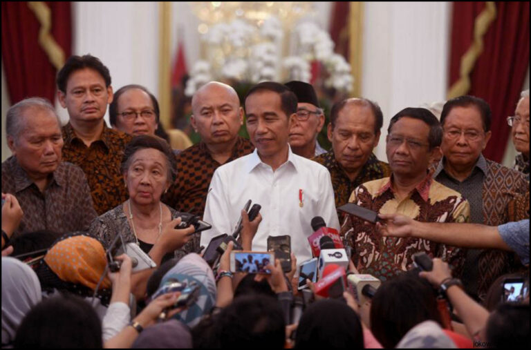 Jokowi Mengaku Sering Bertemu Mahfud Md