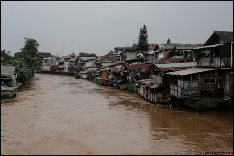 Atasi Banjir Proyek Ciliwung Segera Dijalankan
