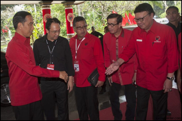 Jokowi Dipinang Tiga Partai Sebagai Calon Presiden