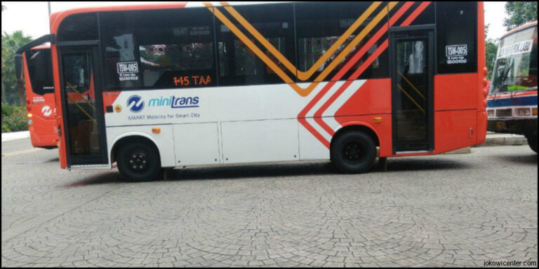 Metromini Baru Sekeren Bus Transjakarta