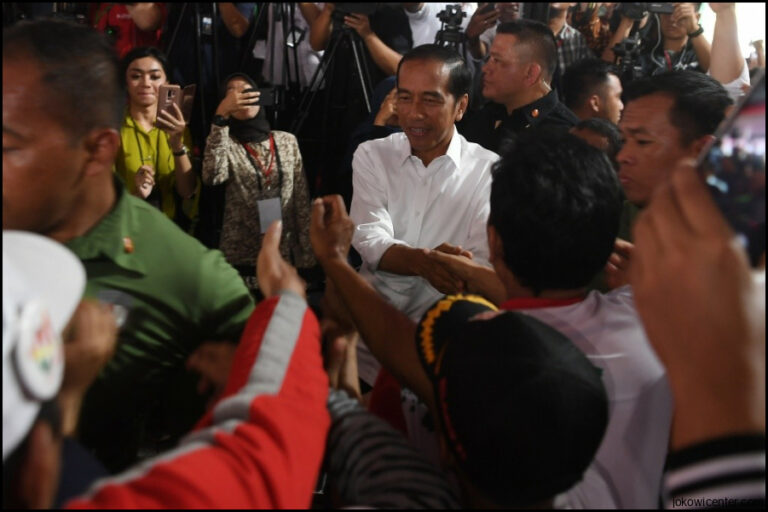 Jokowi Batal Ke Davos