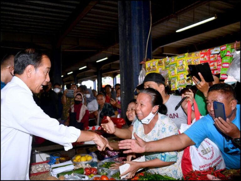 Pedagang Di Stasiun Pasar Minggu Tuntut Kepedulian Jokowi