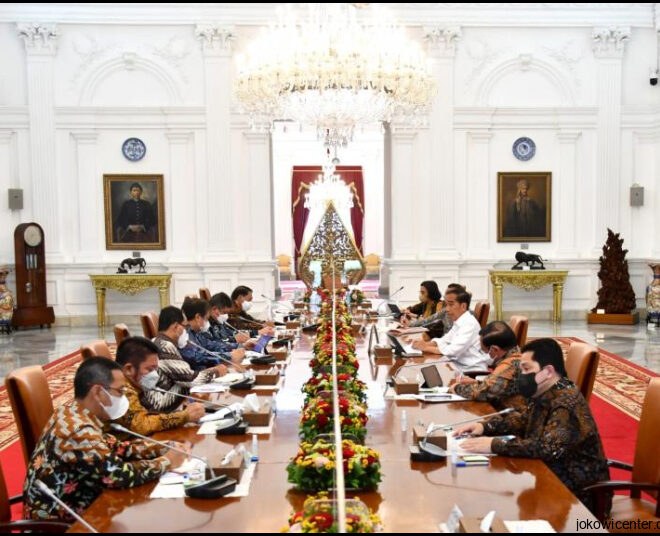 Jokowi Minta Pemprov Dki Kalkulasi Transportasi Massal