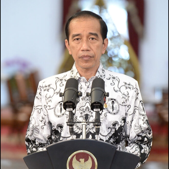 Jokowi Ada 5 900 Guru Honorer Di Jakarta