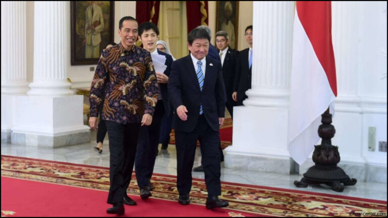 Sumbang Pompa Ke Jokowi Wamenlu Jepang Semoga Depan Kedubes Tak Banjir Lagi