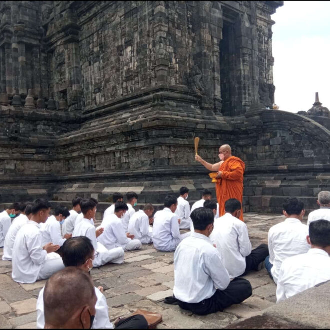 Umat Buddha Tak Sangka Jokowi Hadir Di Candi Sewu
