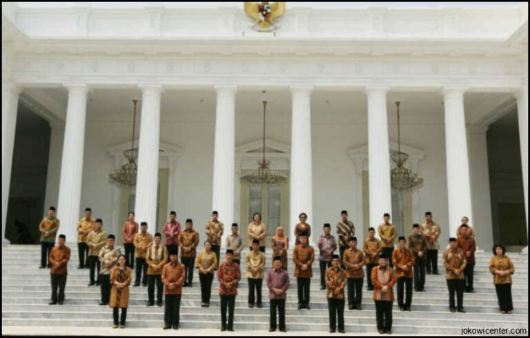 Lembaga Survei Jokowi Dianggap Simbol Rakyat