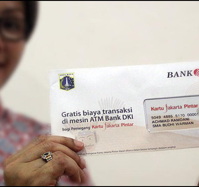 Kartu Pintar Dibagikan Di Jakarta Pusat Hari Ini